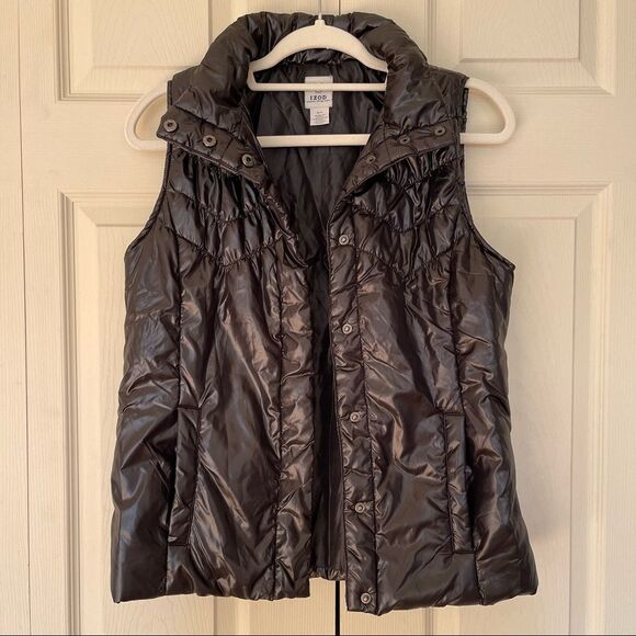 IZOD black puff vest, size S - Picture 3 of 12